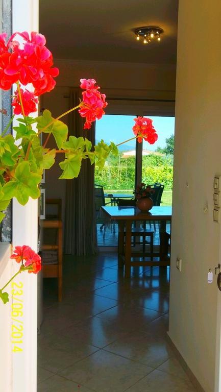 Christopoulos Villas Aigio Quarto foto